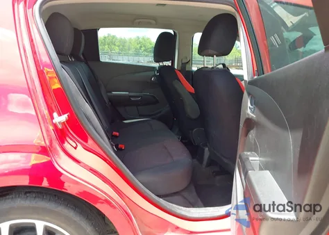 2018 Chevrolet Sonic Lt Auto from USA, damaged, VIN 1G1JD6SH6J4120998